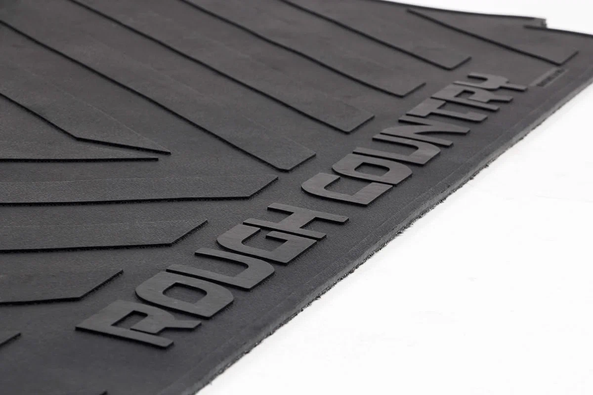 Fits Chevy 1500_2500HD_3500HD(07-19 &Classic) Bed Mat 6'7_ Bed RC Logo RCM670