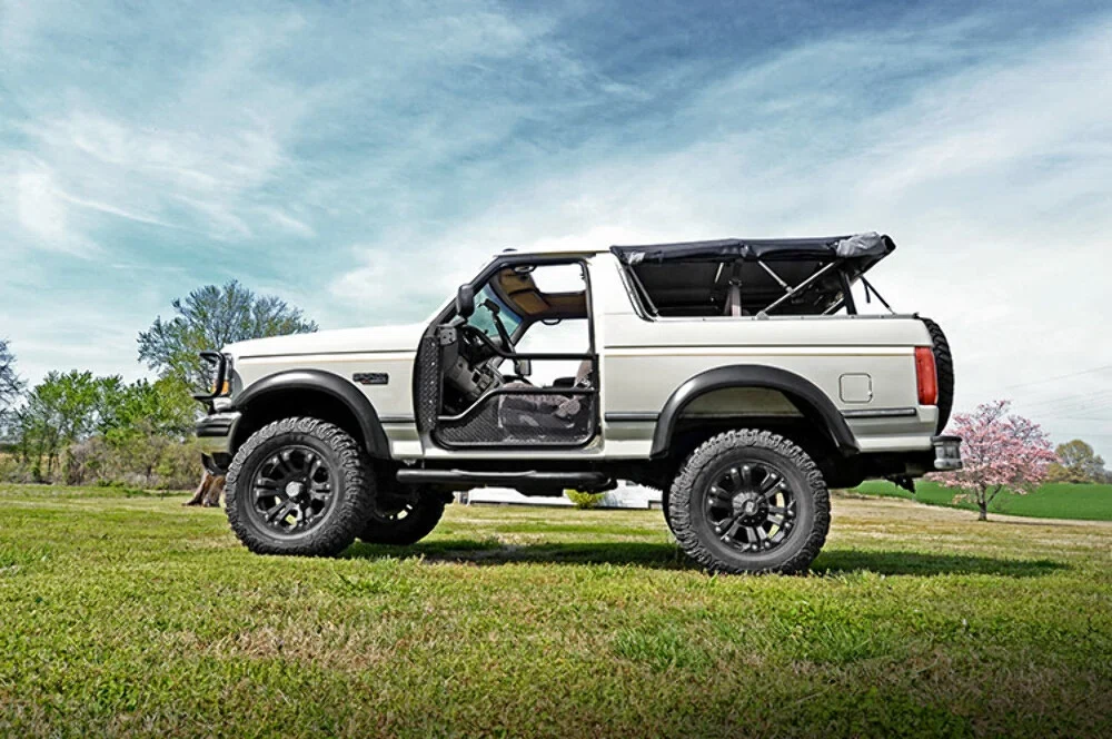 Fits Ford Bronco 4WD (1980-1996) 4 Inch Lift Kit; Rear Blocks; 465B.20